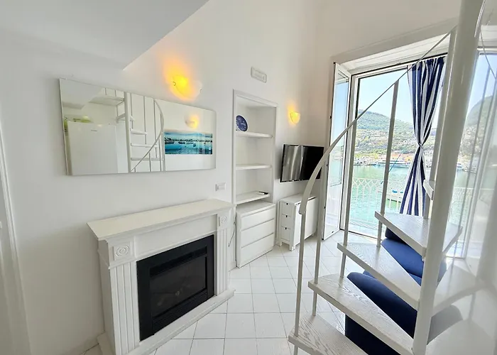 Riva Destra By Domusextra Apartment Ischia